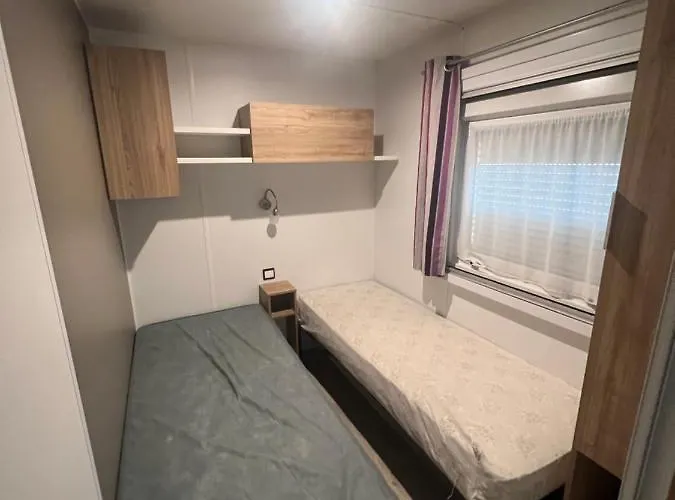 Mobilhome 4 Etoiles Narbonne-plage * 나르본